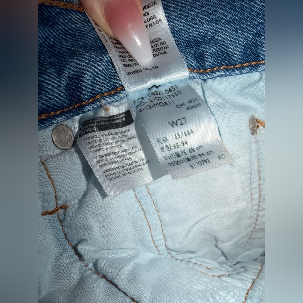 Levi's 501 High-rise Button-up Classic Blue Denim Cut-off shorts - Picture 7 of 8